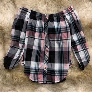 Off the shoulder top XS